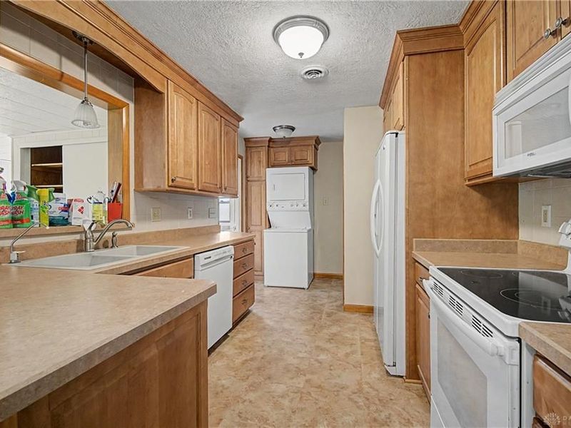 4114 Middlebrook Drive, Beavercreek, OH 45440 Photo 8