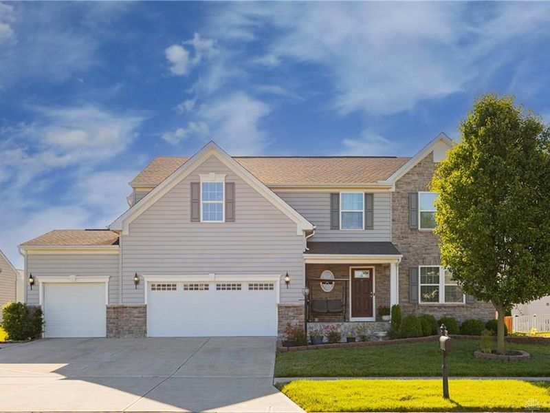1120 Senna Street, Tipp City, OH 45371 Photo 2