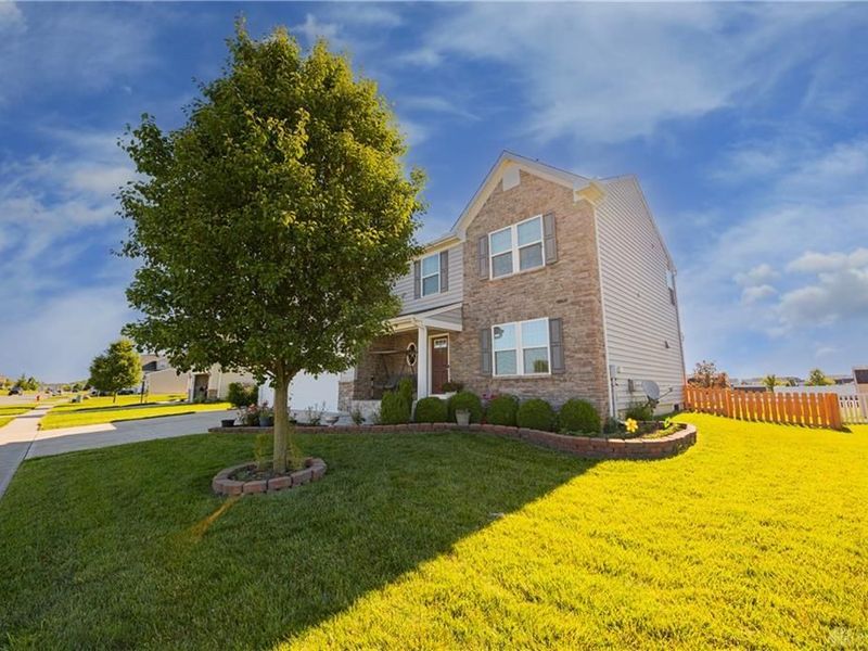 1120 Senna Street, Tipp City, OH 45371 Photo 3