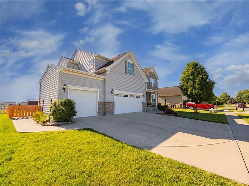 1120 Senna Street, Tipp City, OH 45371 Photo 4