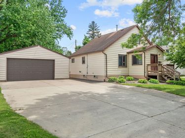 1345 S Main Street, Zumbrota, MN 55992