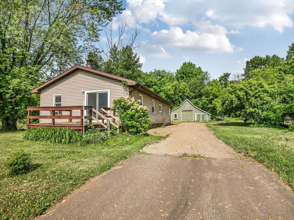 31698 Cedar Crest Trail NE, North Branch, MN 55056