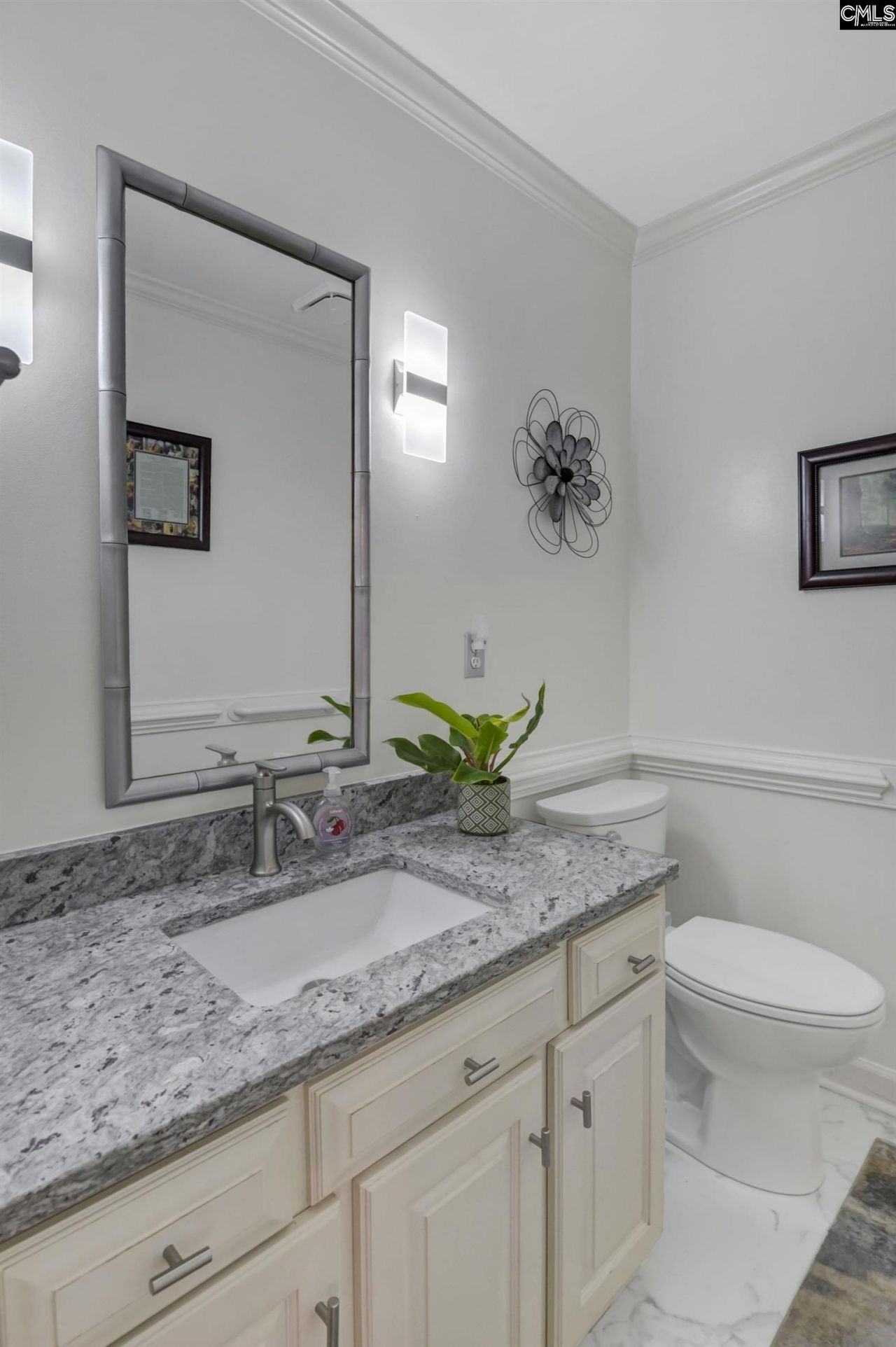 2203 Cornwallis Avenue  Photo 21