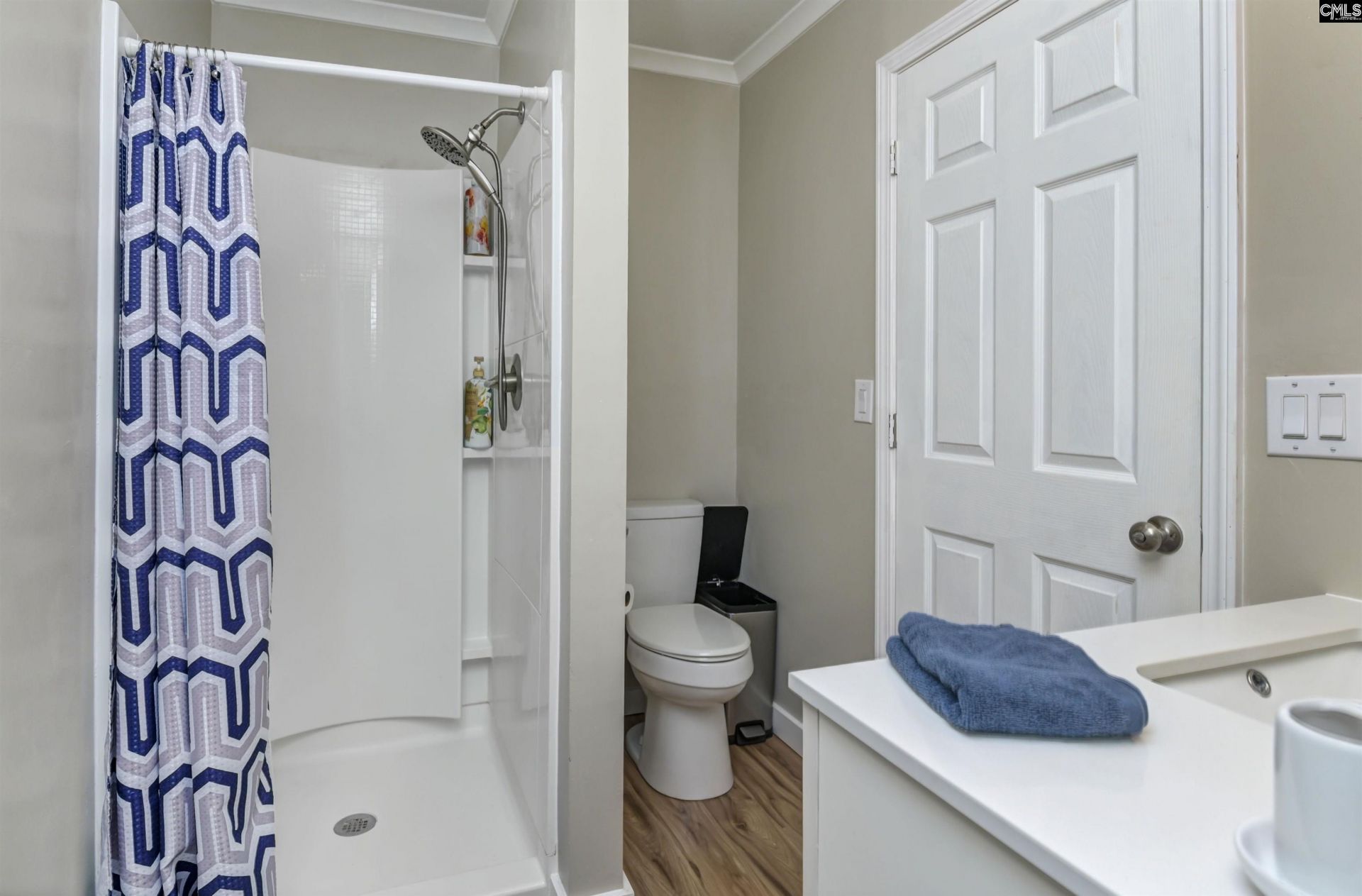 2203 Cornwallis Avenue  Photo 33