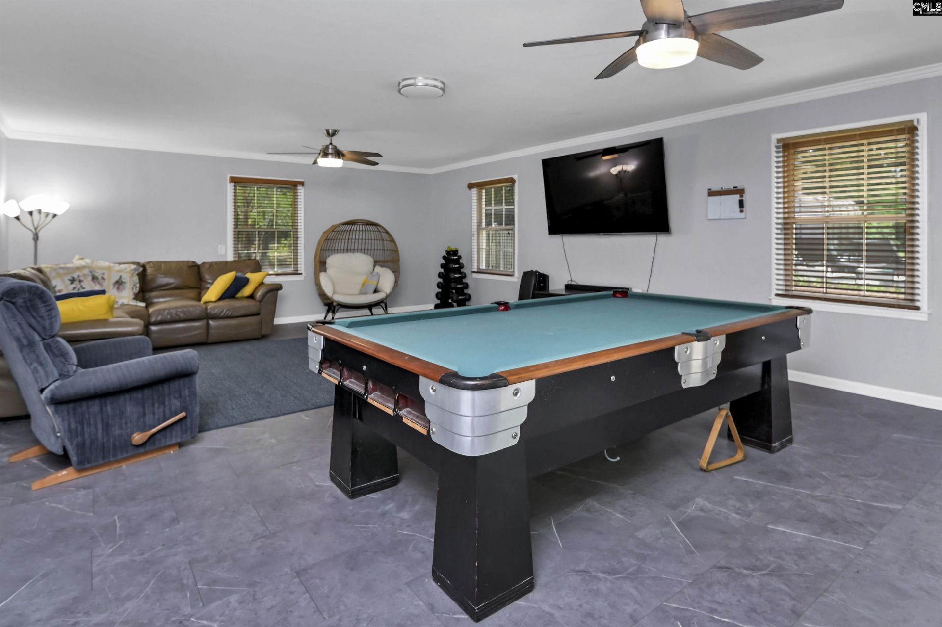 2203 Cornwallis Avenue  Photo 4