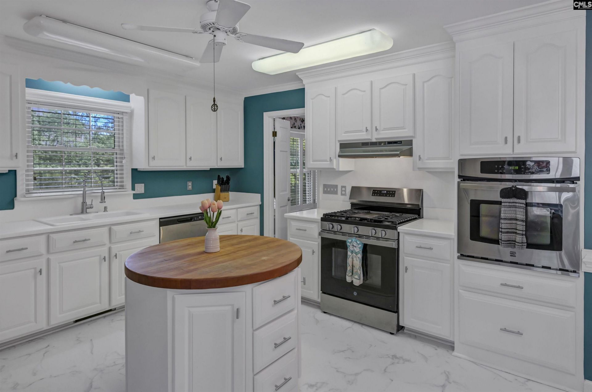 2203 Cornwallis Avenue  Photo 8