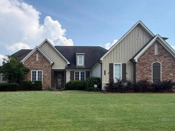 8793 CARRIAGE CREEK RD, Bartlett, TN 38002