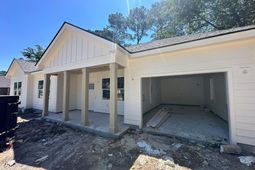 122 Bramwell Drive photo 4
