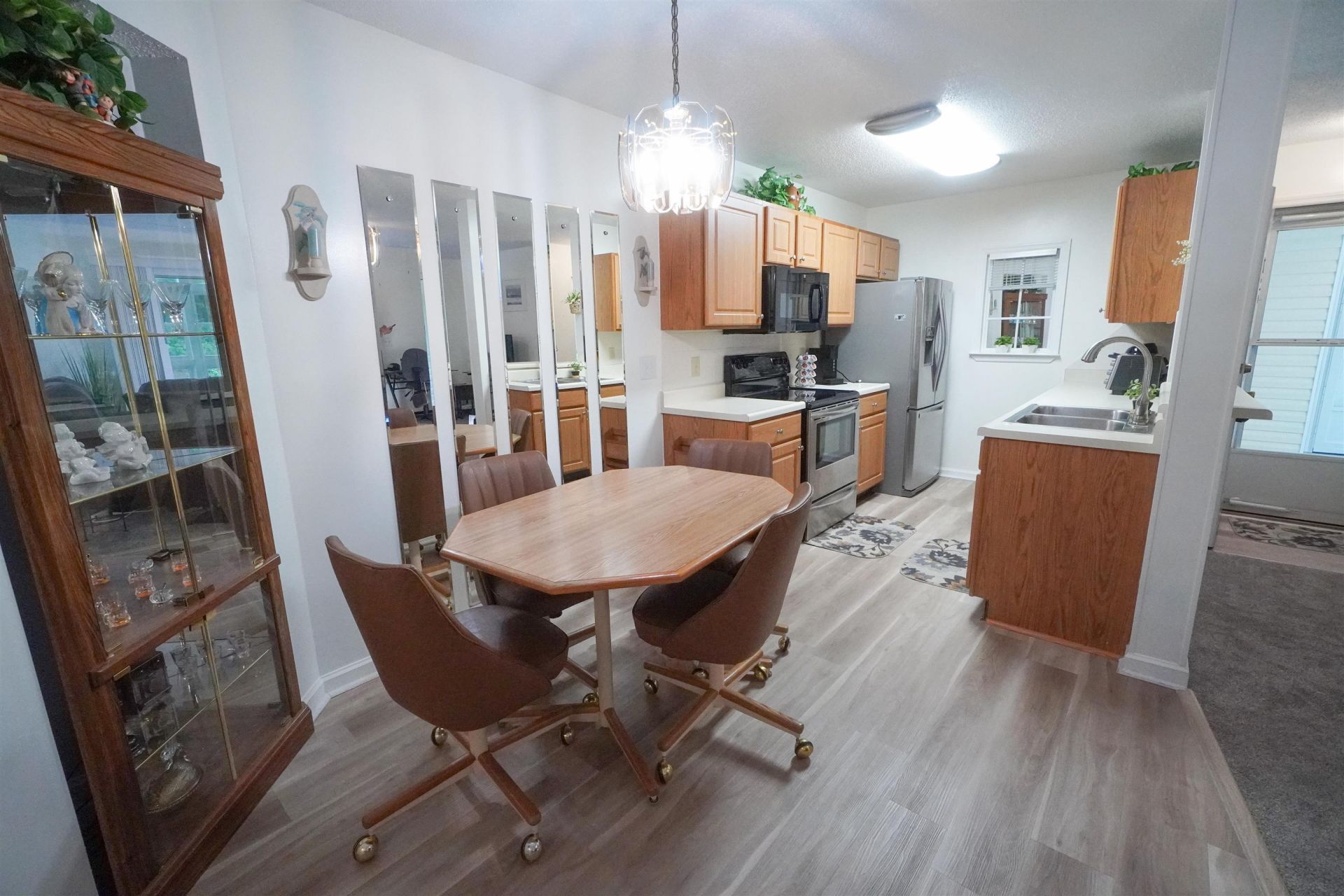 8861 Barkwood Dr.  Photo 11