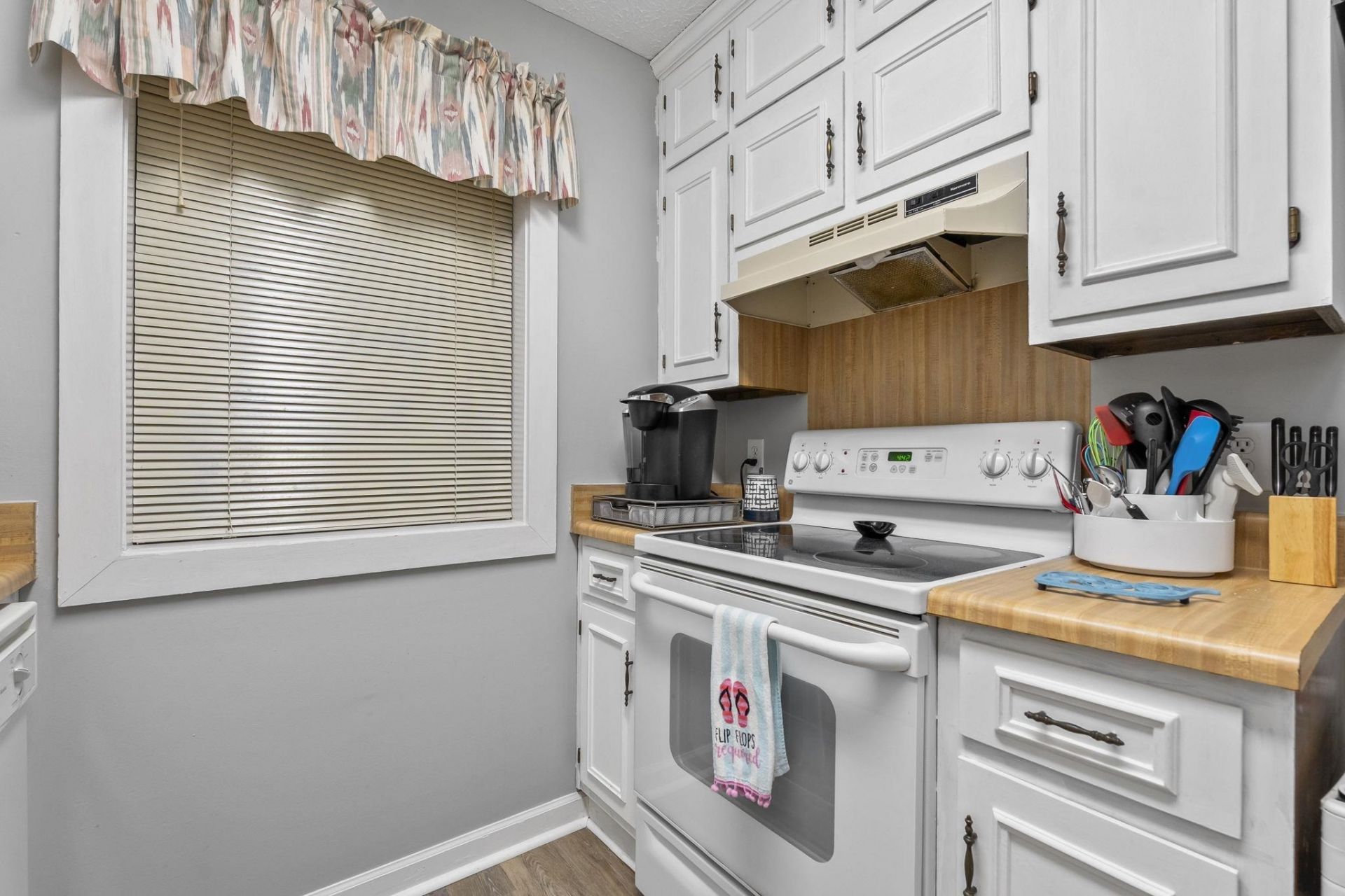 9621 Shore Dr.  Photo 6