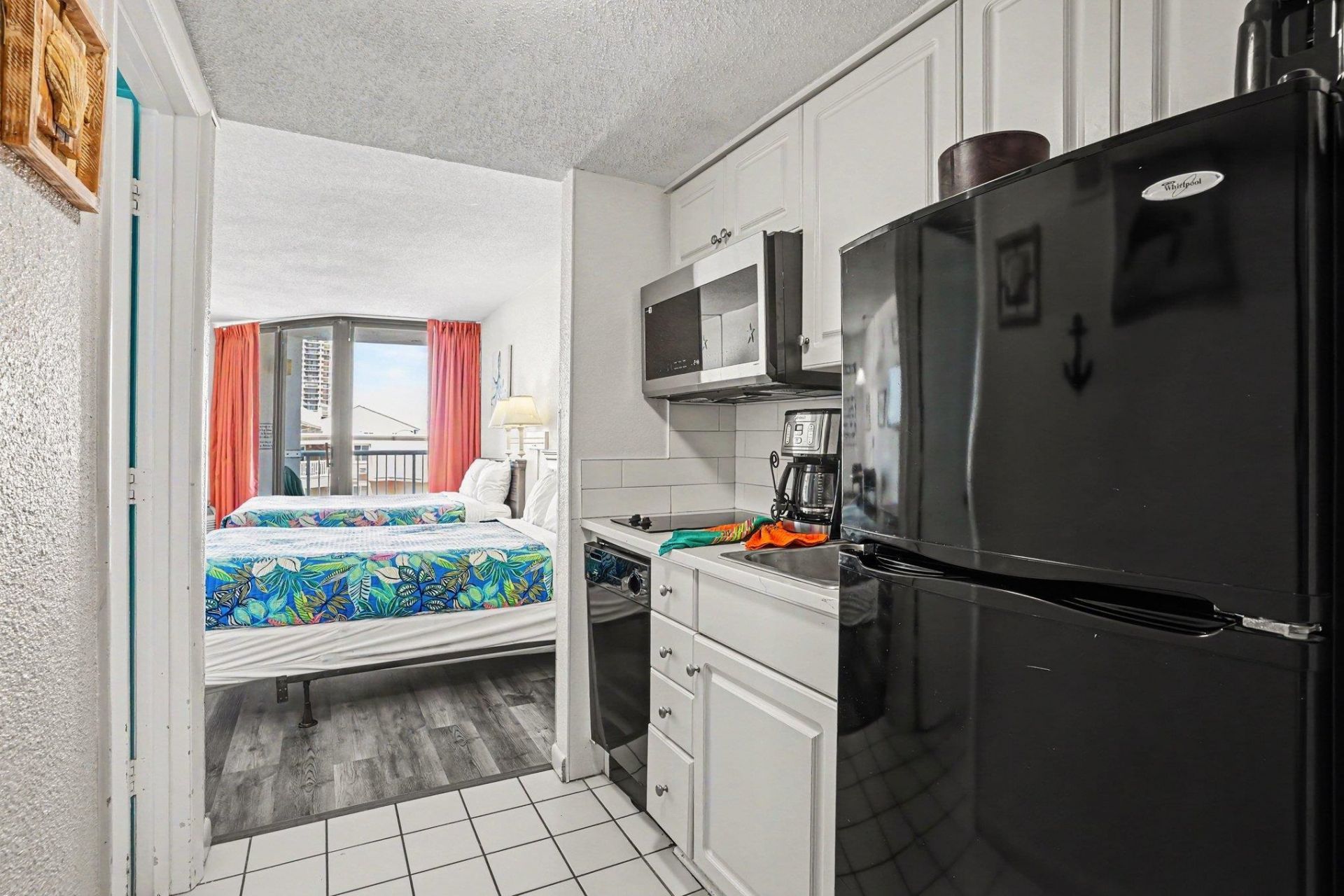 9550 Shore Dr.  Photo 5