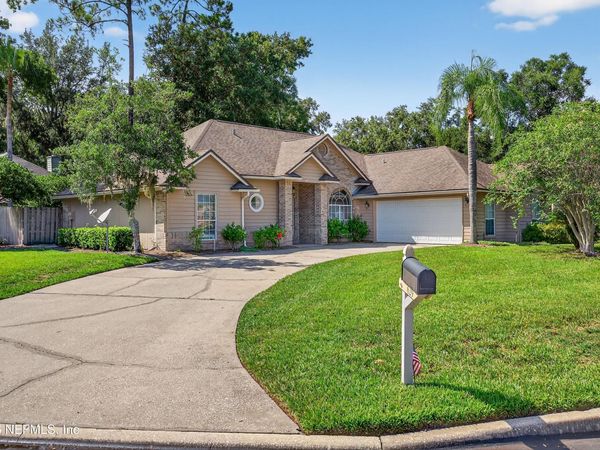 629 HUMMINGBIRD Court, Jacksonville, FL 32259