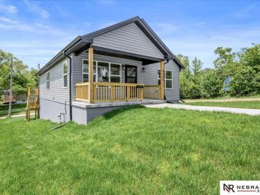 4526 N 40th Street, Omaha, NE 68111