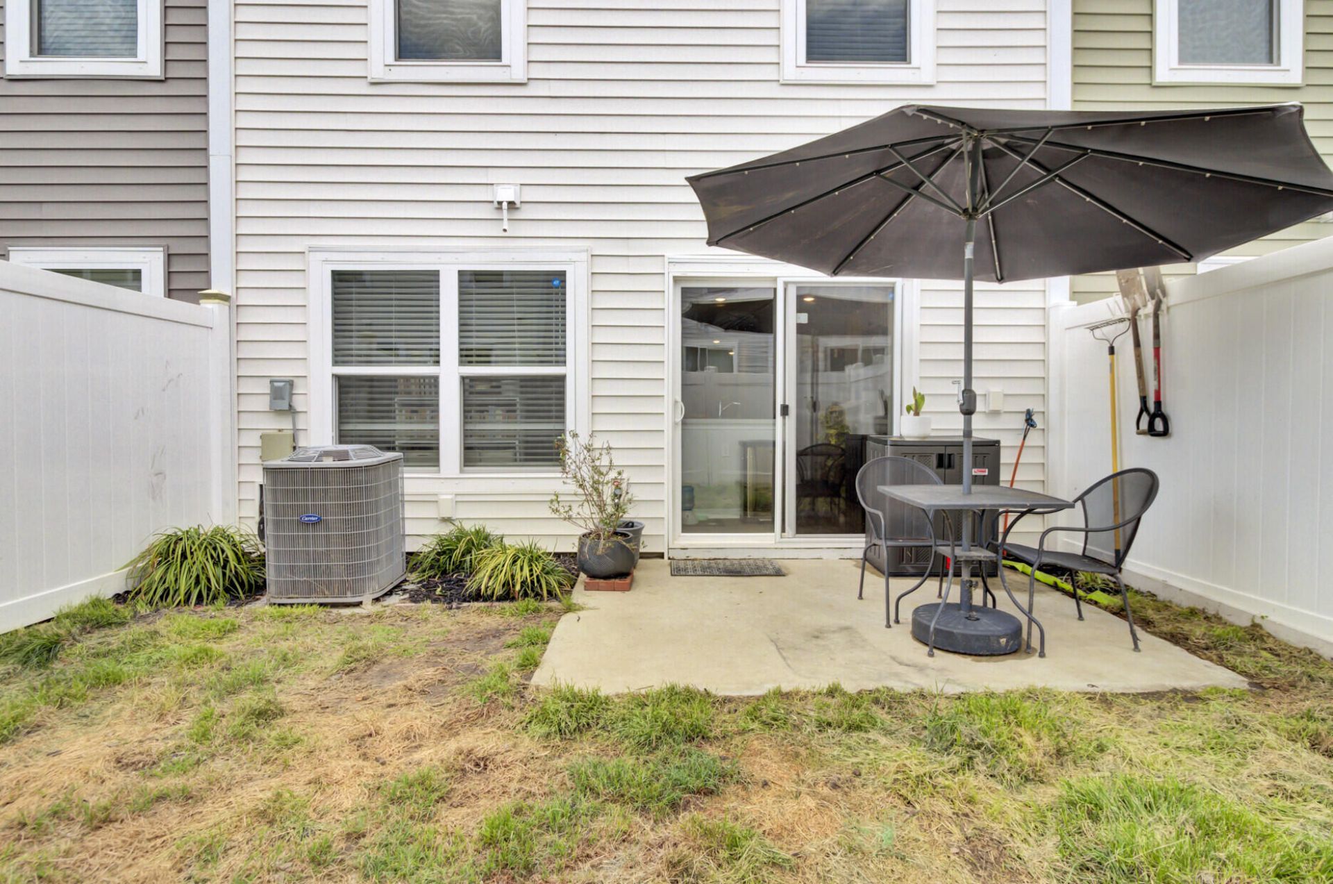 102 Rosefield Court Photo 37