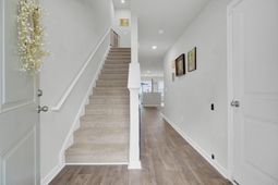 102 Rosefield Court photo 4