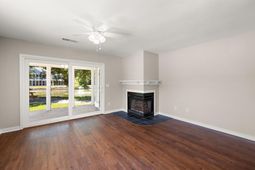 854 Catalpa photo 4
