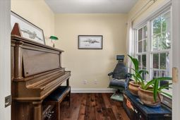 1904 Chestnut Oak Lane photo 4