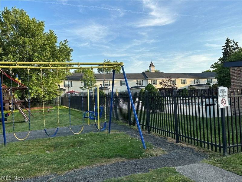 2222 Glouchester Drive, Unit 2222, Lyndhurst, OH 44124 Photo 20
