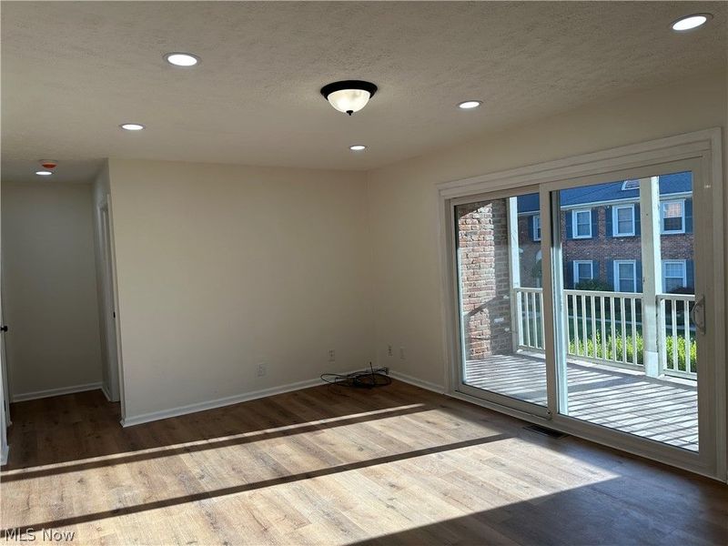 2222 Glouchester Drive, Unit 2222, Lyndhurst, OH 44124 Photo 9