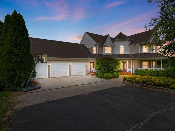 1848 E Offner Road , Beecher, IL 60401