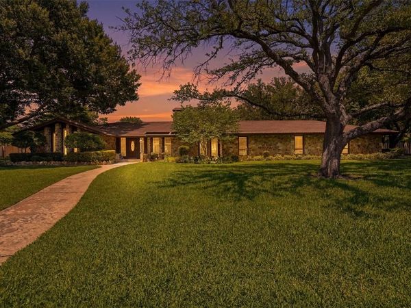 715 Stonelake Drive , Cleburne, TX 76033