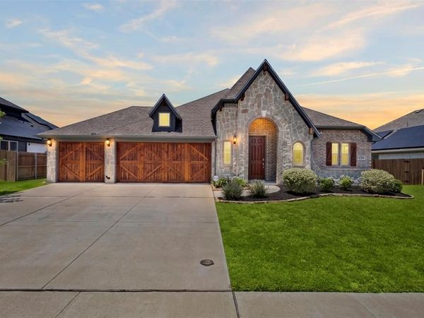 199 Mockingbird Drive , Waxahachie, TX 75165