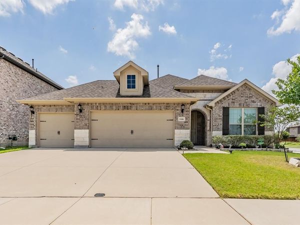 1446 White Water Way, Aubrey, TX 76227
