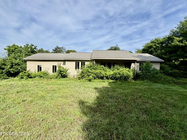 529 Peanut Rd, Parrottsville, TN 37843