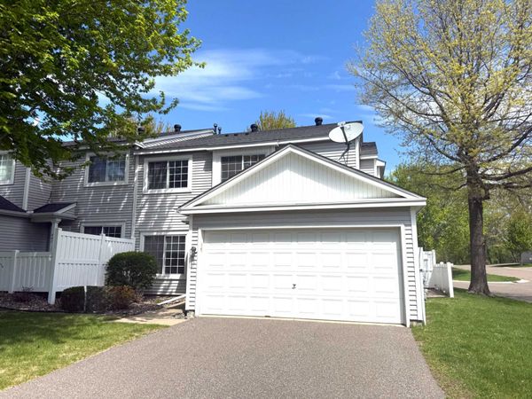 443 Leeward Trail , Woodbury, MN 55129
