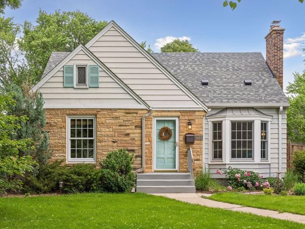 1403 California Avenue W, Falcon Heights, MN 55108
