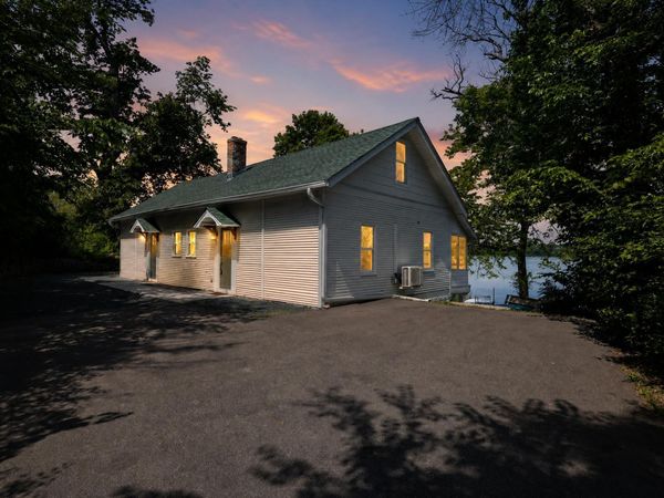 2627 Commerce Boulevard , Mound, MN 55364