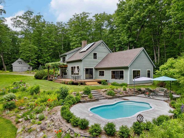 683 Reservoir Road, Hartford, VT 05001