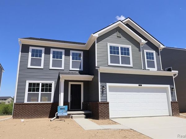 412 Hidden River W W, Holly Twp, MI 48442