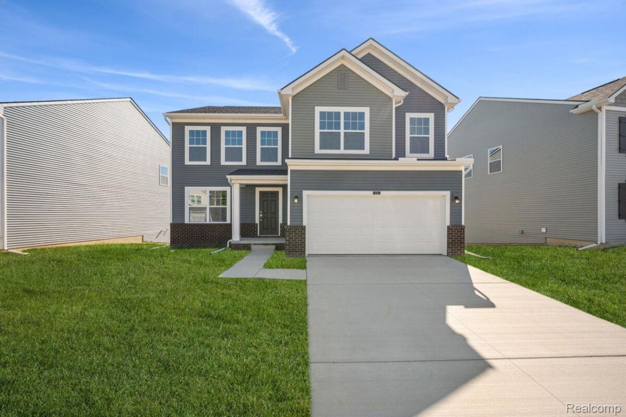412 Hidden River W W, Holly Township, Mi 48442 Main Photo