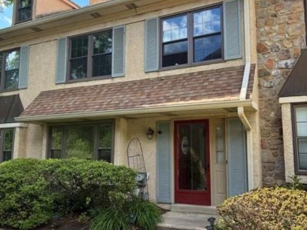 11 CHATEAU CIRCLE , CHESTERBROOK, PA 19087