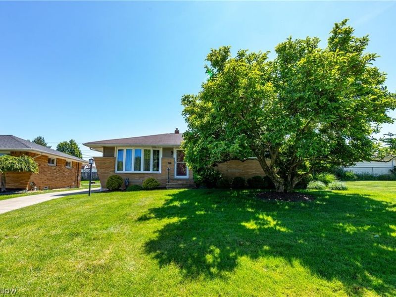 7313 Whitaker Drive , Parma, OH 44130 Photo 2