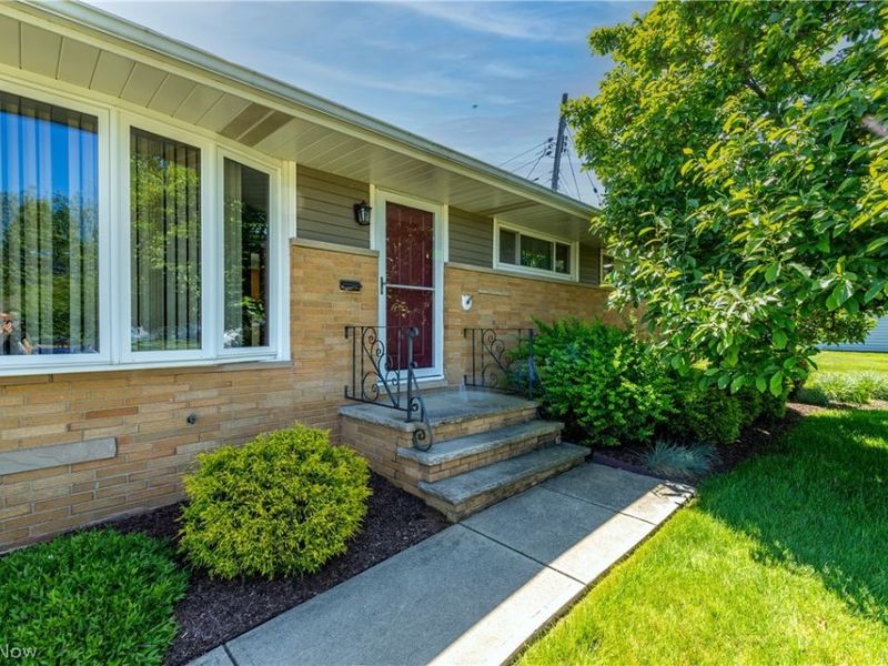 7313 Whitaker Drive , Parma, OH 44130 Photo 3