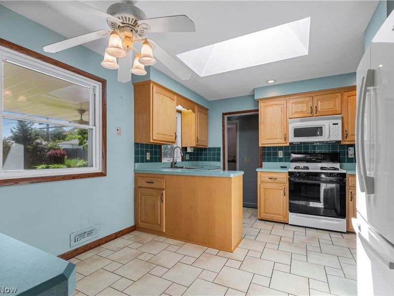 7313 Whitaker Drive , Parma, OH 44130 Photo 8