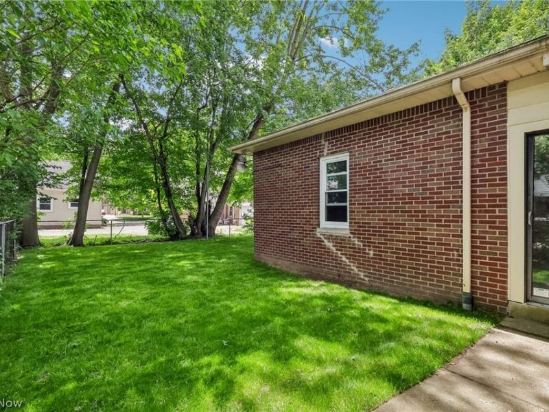 214 Kenwick Drive , Akron, OH 44313 Photo 34