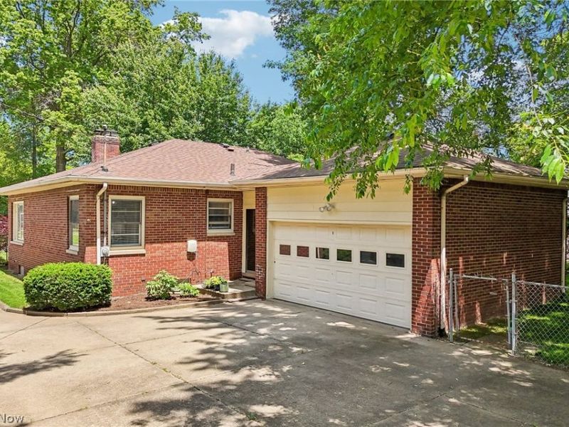 214 Kenwick Drive , Akron, OH 44313 Photo 37