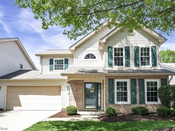 6804 Meadow Lane , Middleburg Heights, OH 44130
