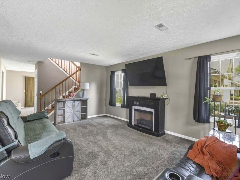 6804 Meadow Lane , Middleburg Heights, OH 44130 Photo 12