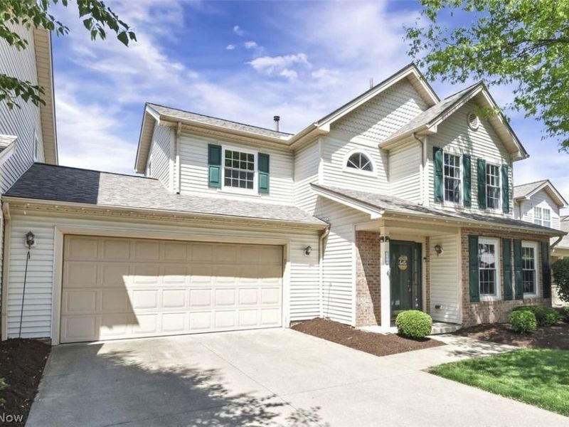 6804 Meadow Lane , Middleburg Heights, OH 44130 Photo 2
