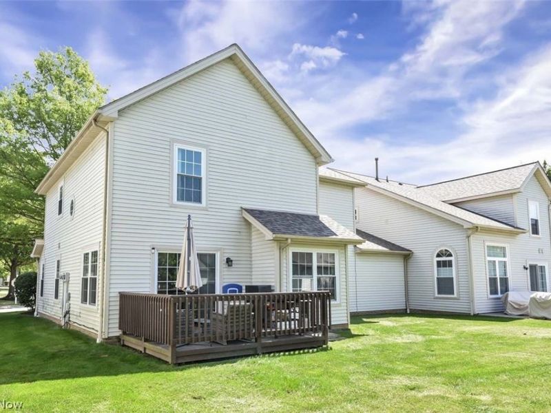 6804 Meadow Lane , Middleburg Heights, OH 44130 Photo 4