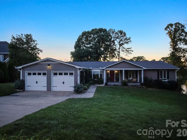 104 Doral Court , Kings Mountain, NC 28086