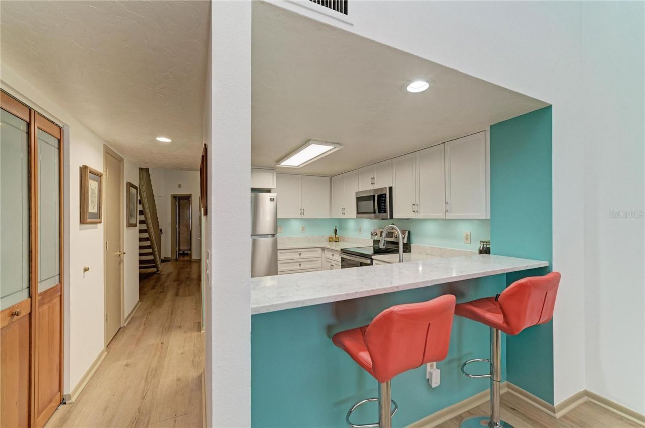 1007 Gulf Drive N, Unit 208, Bradenton Beach, FL 34217 Photo