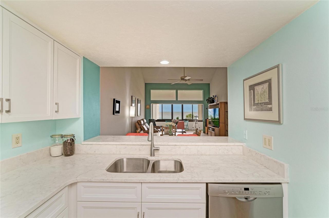 1007 Gulf Drive N, Unit 208, Bradenton Beach, FL 34217 Photo