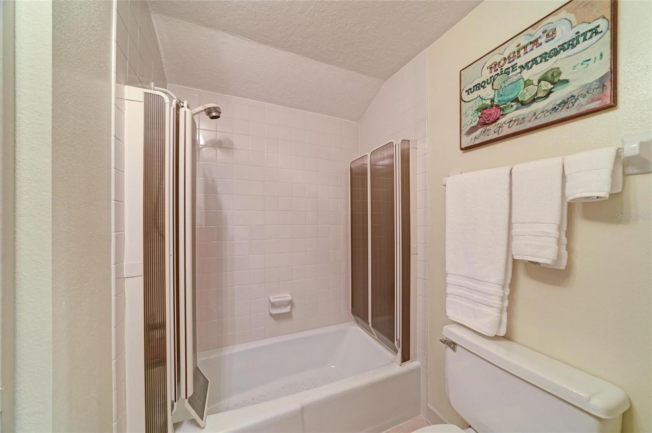 1007 Gulf Drive N, Unit 208, Bradenton Beach, FL 34217 Photo