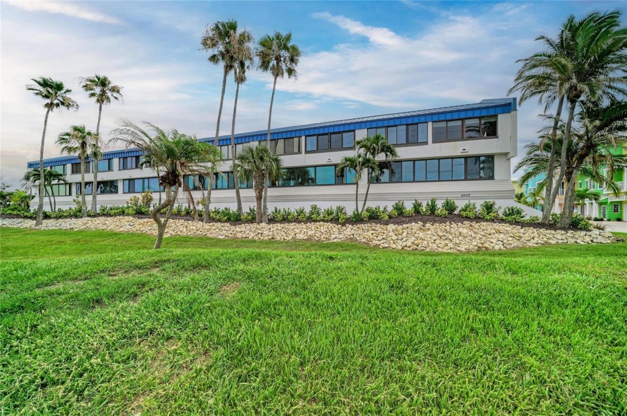 1007 Gulf Drive N, Unit 208, Bradenton Beach, FL 34217 Photo