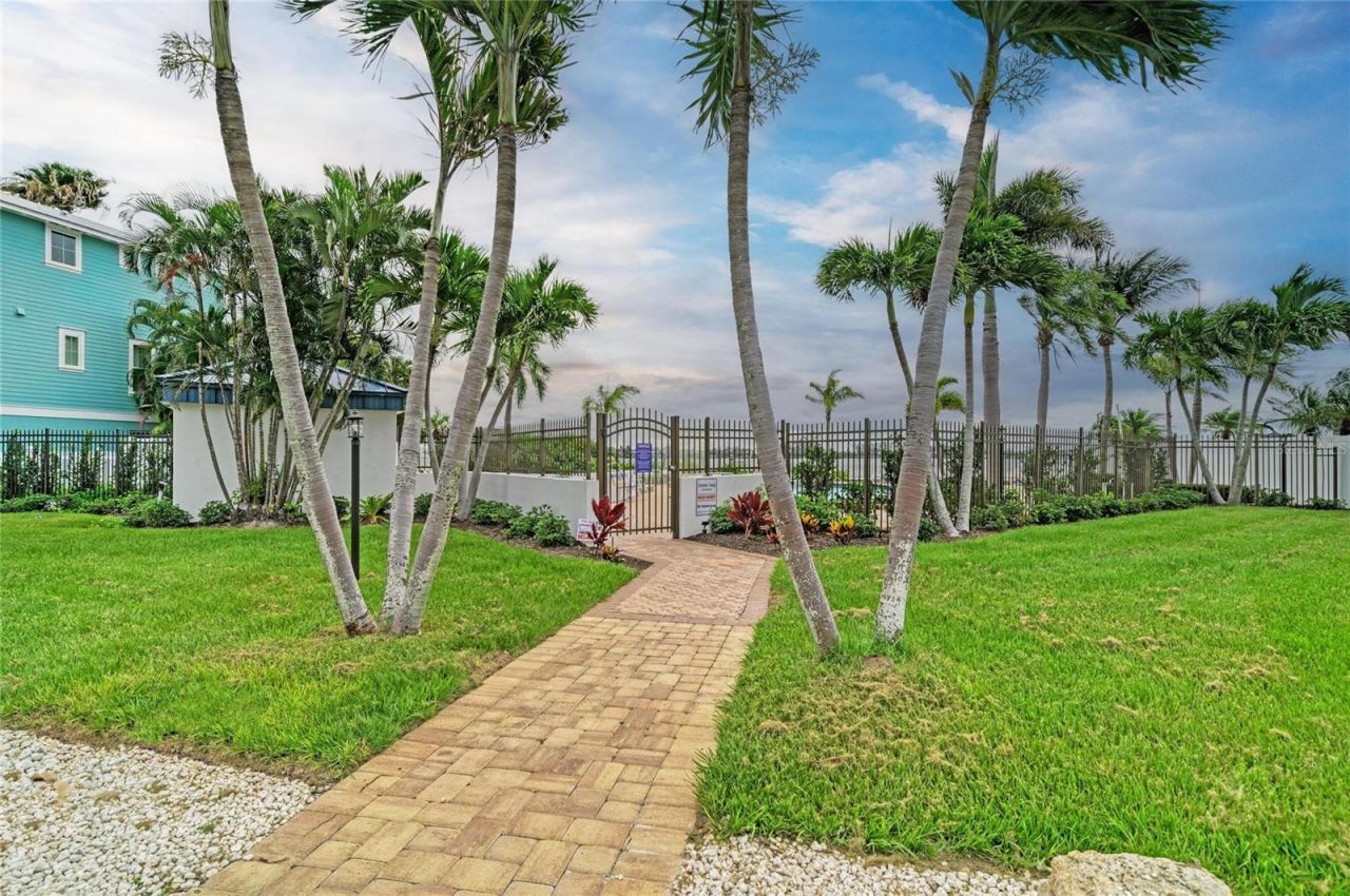 1007 Gulf Drive N, Unit 208, Bradenton Beach, FL 34217 Photo